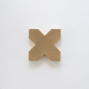 Earthenware – Cross_px